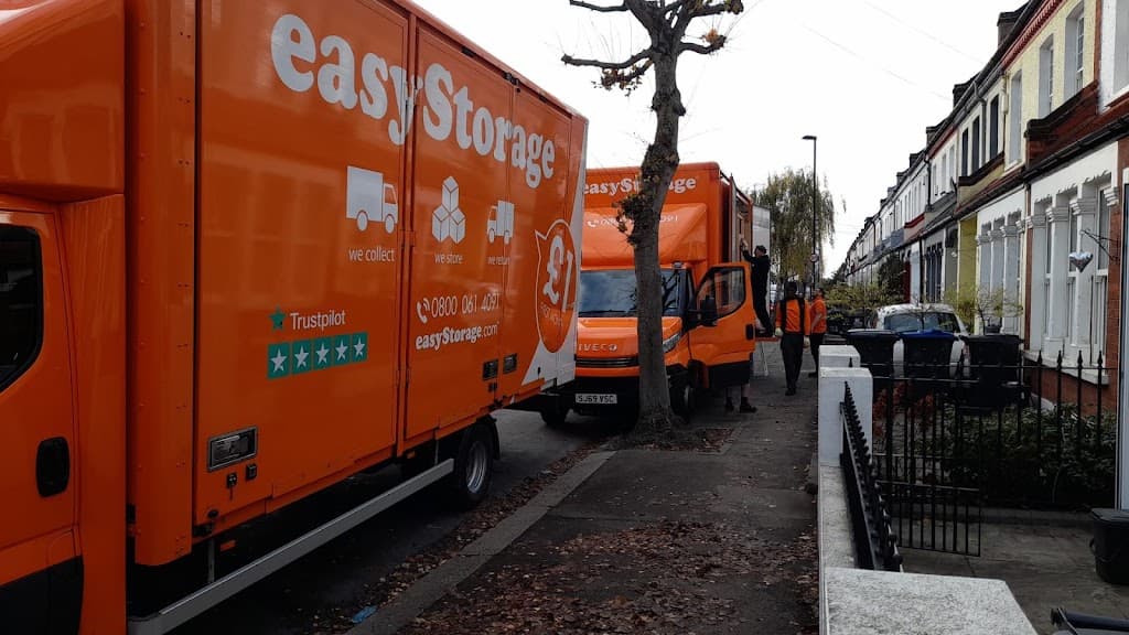 easyStorage London