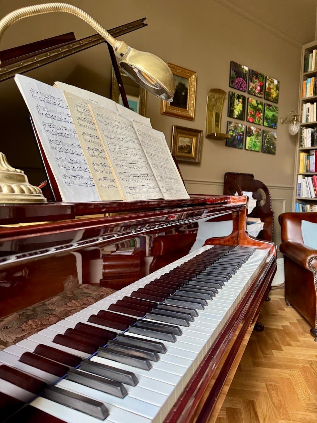 McLaren's Pianos