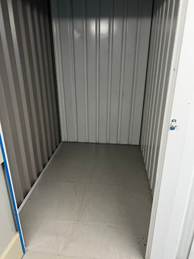 StorageMart — Customer photo